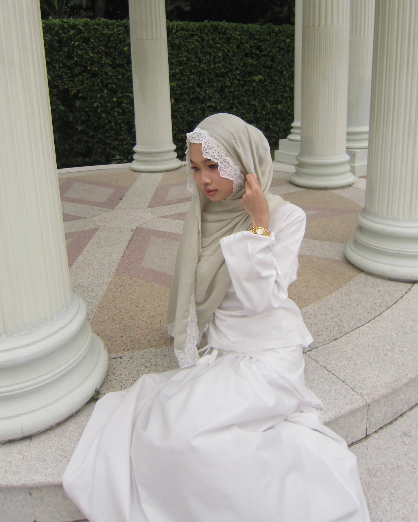 Modal Lace Hijab – Soft Olive
