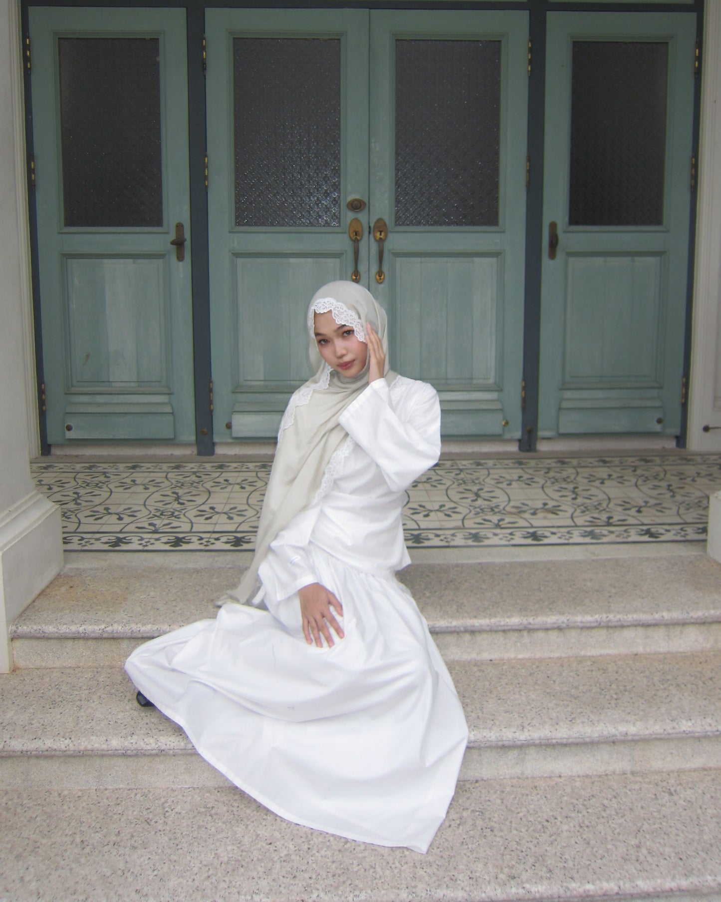Modal Lace Hijab – Soft Olive