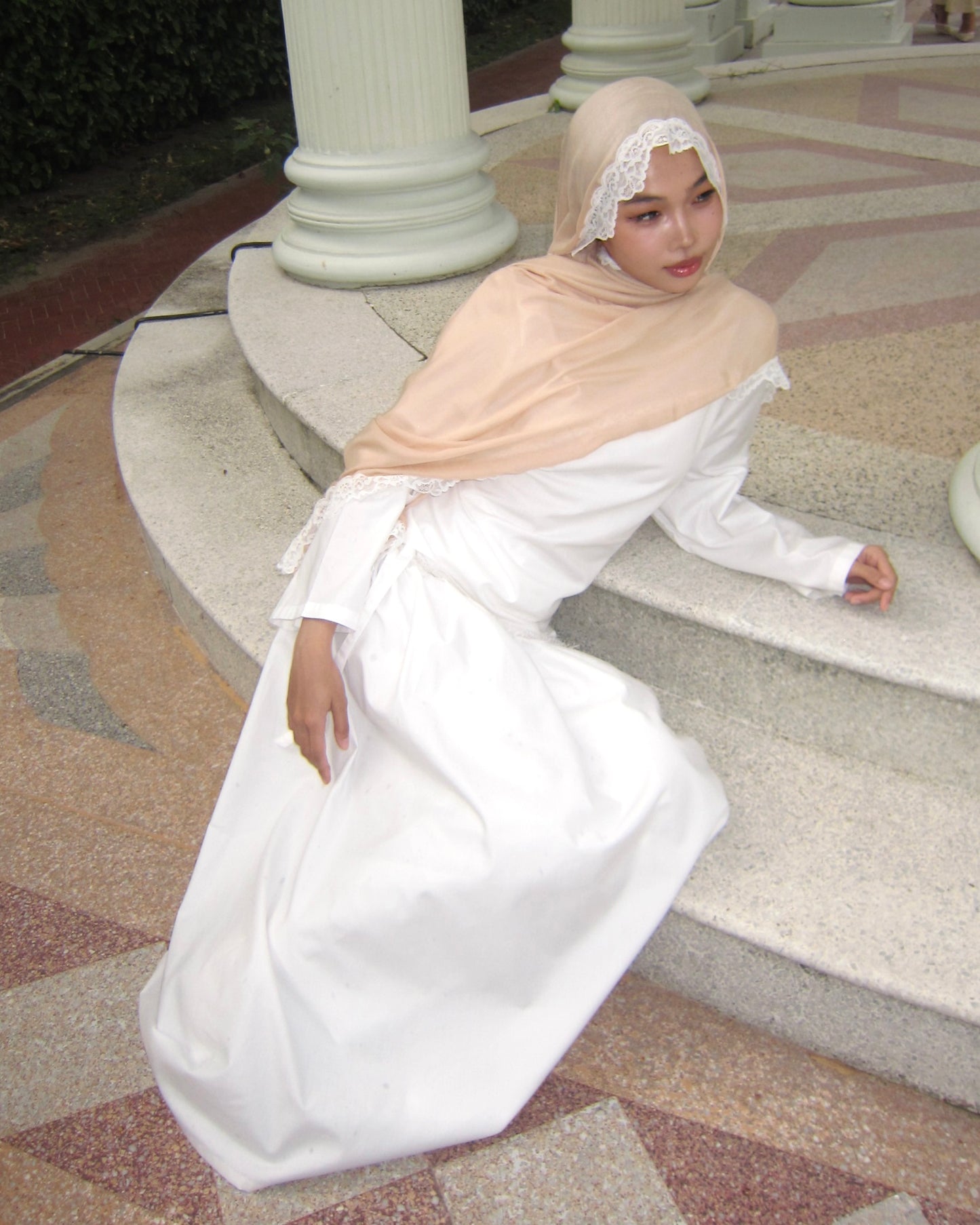 Modal Lace Hijab – Soft Sand